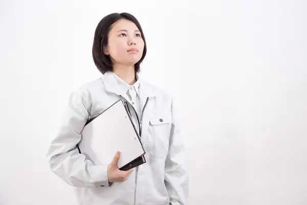 アンテナ工事費用を解説！【地デジ/BS/CS/４K費用相場】と業者の選び方！